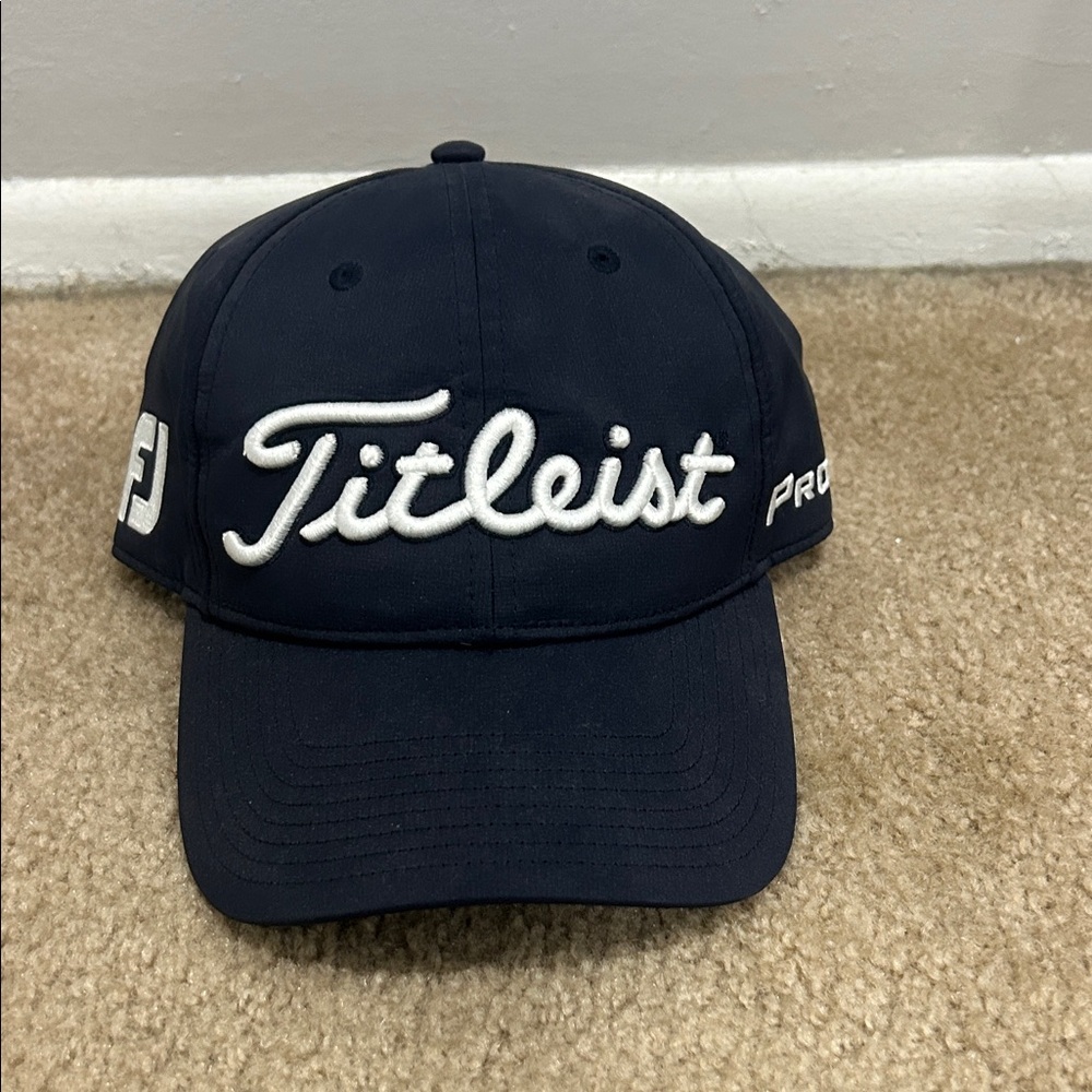 Titleist Dark Blue Hat with White Logo FJ LOGO & PROV1 LOGO